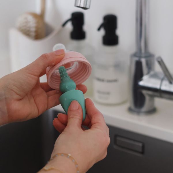 Beaba Flessenborstel - Silicone - Sage Green Beaba Flessenborstel - Silicone - Sage Green