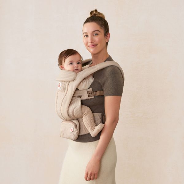 Ergobaby Omni Deluxe Mesh Draagzak - Natural Beige Ergobaby Omni Deluxe Mesh Draagzak - Natural Beige