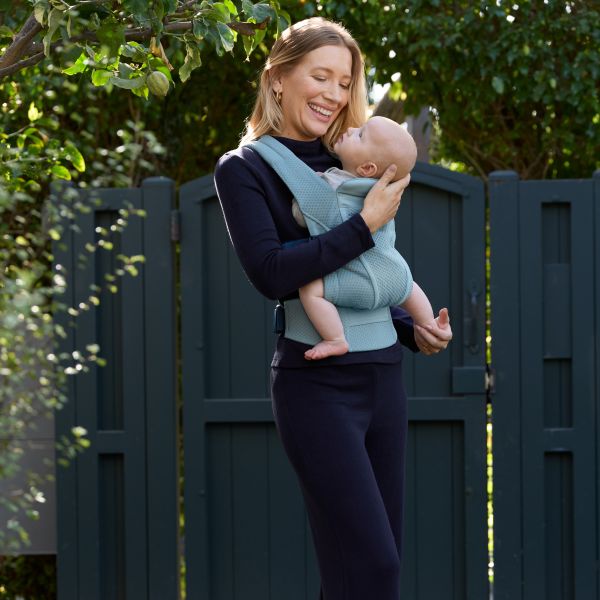 Ergobaby Omni Lite Mesh Draagzak - Slate Blue Ergobaby Omni Lite Mesh Draagzak - Slate Blue