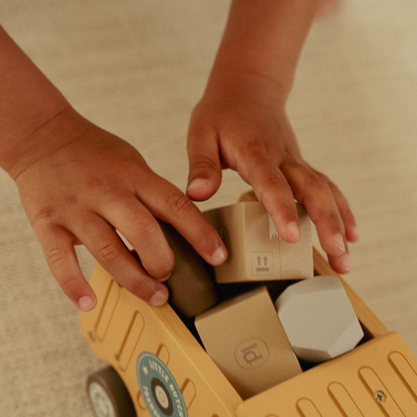 Little Dutch Vuilniswagen Met Pegdolls Little Dutch Vuilniswagen Met Pegdolls