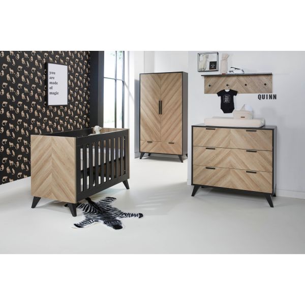 Interbaby Ledikant 60 x 120 - Commode XL 6 Laden - Hanglegkast 3 deuren/2 laden Lancaster Interbaby Ledikant 60 x 120 - Commode XL 6 Laden - Hanglegkast 3 deuren/2 laden Lancaster