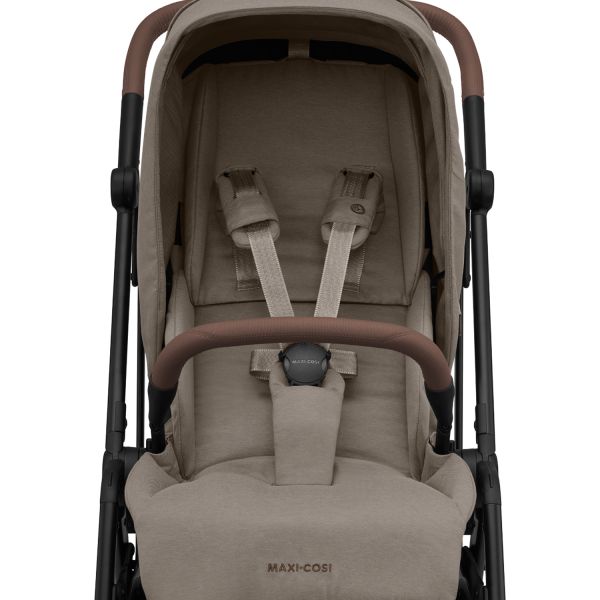 Maxi-Cosi Buggy Leona² - Twillic Truffle (Black Frame + Brown Leather) Maxi-Cosi Buggy Leona² - Twillic Truffle (Black Frame + Brown Leather)