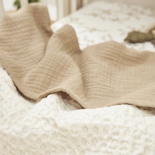 Meyco Ledikantdeken Waffle Cotton Nature 100 x 150 cm Meyco Ledikantdeken Waffle Cotton Nature 100 x 150 cm