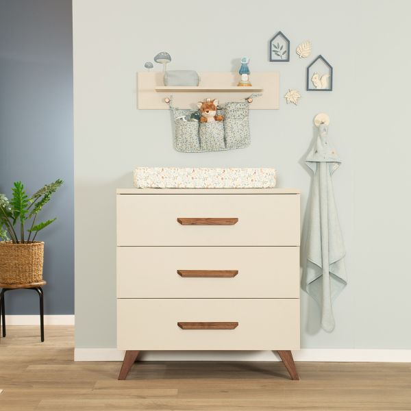TWF Ledikant 60 x 120 - Commode 3 Laden - Hanglegkast 2 Deuren 1 Lade Salerno Walnoot TWF Ledikant 60 x 120 - Commode 3 Laden - Hanglegkast 2 Deuren 1 Lade Salerno Walnoot