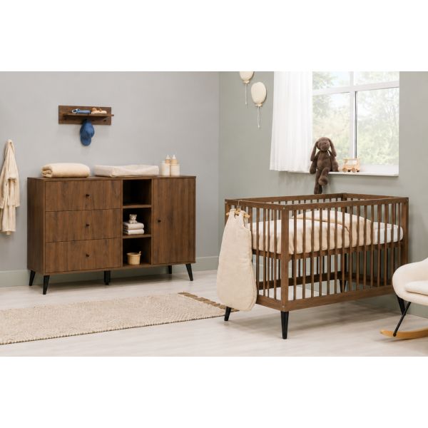 Bopita Ledikant 70 x 140 - Commode XL - Zara - Walnoot Bopita Ledikant 70 x 140 - Commode XL - Zara - Walnoot