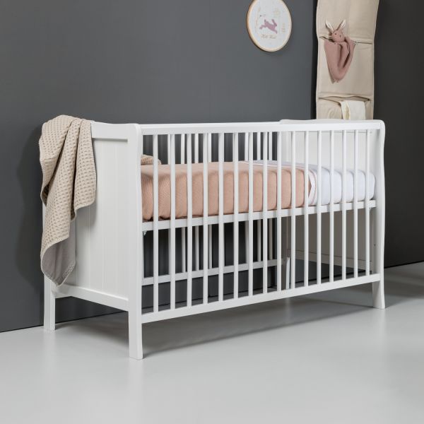 Europe Baby Sarah II Ledikant 60 x 120 cm - Mat Wit Europe Baby Sarah II Ledikant 60 x 120 cm - Mat Wit