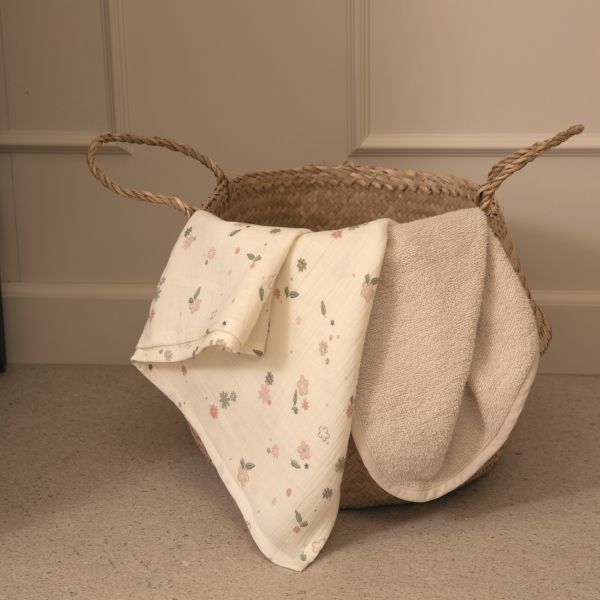 Witlof For Kids Tissu hydrophile fleurs vintage - 65 x 65 cm Witlof For Kids Tissu hydrophile fleurs vintage - 65 x 65 cm