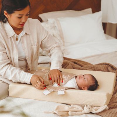 Meyco Baby Aankleedkussenhoes Badstof Uni Soft Sand 50 x 70 cm Meyco Baby Aankleedkussenhoes Badstof Uni Soft Sand 50 x 70 cm