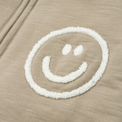 Meyco Baby Slaapzak Met Afritsbare Mouwen Slub Met Smile Applicatie Taupe / Offwhite 70 cm Meyco Baby Slaapzak Met Afritsbare Mouwen Slub Met Smile Applicatie Taupe / Offwhite 70 cm