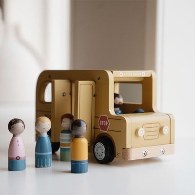 Little Dutch Schoolbus met poppetjes FSC