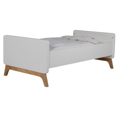 Europe Baby Iglo Ledikant 70 x 140 cm Incl. Juniorzijden - Wit Europe Baby Iglo Ledikant 70 x 140 cm Incl. Juniorzijden - Wit