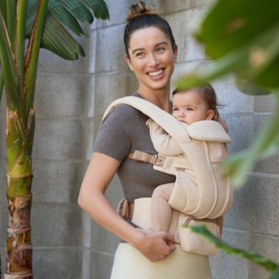 Ergobaby Omni Deluxe Mesh Draagzak - Natural Beige Ergobaby Omni Deluxe Mesh Draagzak - Natural Beige