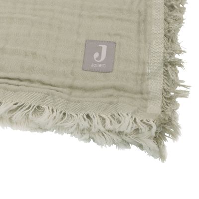 Jollein Ledikantdeken Fringe Olive Green / Ivory GOTS 120 x 120 cm Jollein Ledikantdeken Fringe Olive Green / Ivory GOTS 120 x 120 cm