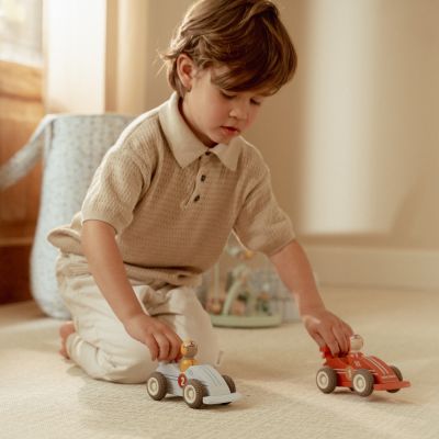 Little Dutch Pullback Racewagens Inclusief Pegdolls – Set van 2 – Hout Little Dutch Pullback Racewagens Inclusief Pegdolls – Set van 2 – Hout