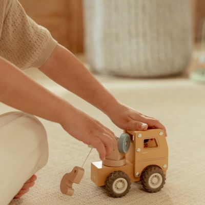 Little Dutch Kraanwagen Inclusief Pegdoll – Hout