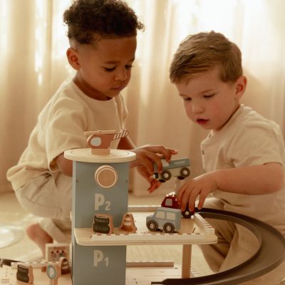 Little Dutch Garage – Hout Little Dutch Garage – Hout