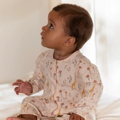 Little Dutch Safari Friends Pyjama Een-Delig - Maat 50/56 - Pastel Rose Little Dutch Safari Friends Pyjama Een-Delig - Maat 50/56 - Pastel Rose