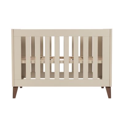 TWF Ledikant 60 x 120 - Commode 3 Laden - Hanglegkast 2 Deuren 1 Lade Salerno Walnoot TWF Ledikant 60 x 120 - Commode 3 Laden - Hanglegkast 2 Deuren 1 Lade Salerno Walnoot