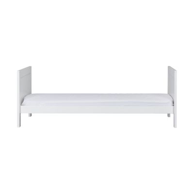 Europe Baby Sarah Ledikant 70 x 140 cm - Wit Europe Baby Sarah Ledikant 70 x 140 cm - Wit