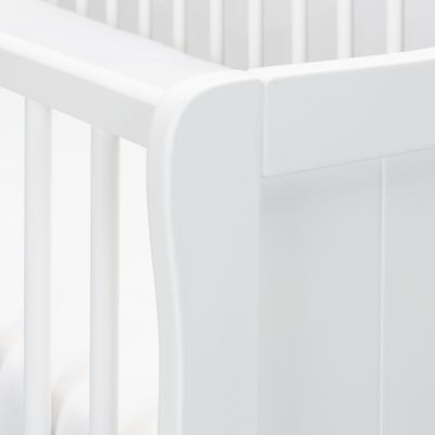 Europe Baby Sarah Ledikant 60 x 120 cm/Commode 3 Laden - Wit Europe Baby Sarah Ledikant 60 x 120 cm/Commode 3 Laden - Wit