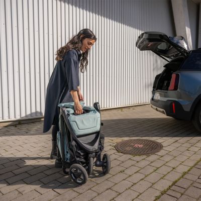Thule Spring 2 Buggy - Mist Green On Black Thule Spring 2 Buggy - Mist Green On Black