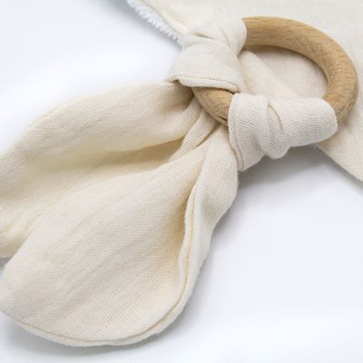 Babyjem Bandana Slab Met Houten Bijtring Ecru