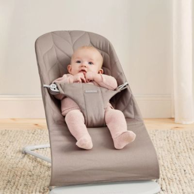 BabyBjörn Bliss Wipstoel - Geweven Kroonblad Quilt - Zandgrijs