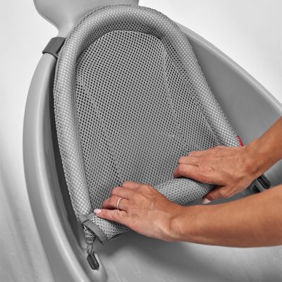 Skip Hop Moby Smart Sling Badje - Grey Skip Hop Moby Smart Sling Badje - Grey