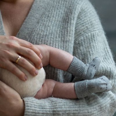 KipKep Verzorgingstas Met Inhoud - Essentials - Grijs