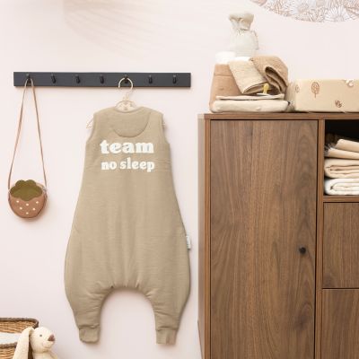 Meyco Baby Slaapzak Jumper Winter Slub Met Team No Sleep Applicatie Taupe / Offwhite 80 cm