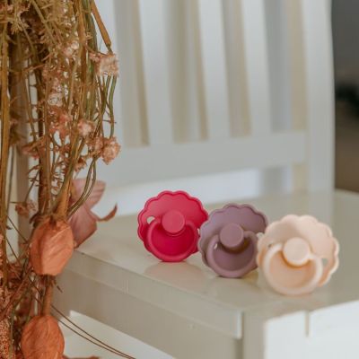 Frigg Daisy Fopspeen - 0-6 mnd (2 stuks) - Lila/Fuchsia