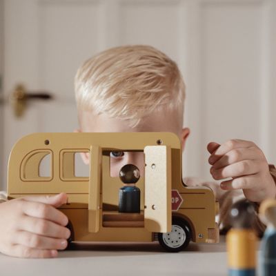 Little Dutch Schoolbus met poppetjes FSC