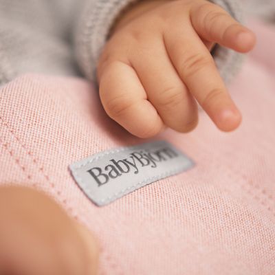 BabyBjörn Bliss Wipstoel – Geweven – Mélange Lichtroze BabyBjörn Bliss Wipstoel – Geweven – Mélange Lichtroze