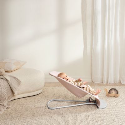 BabyBjörn Bliss Wipstoel – Geweven – Mélange Lichtroze BabyBjörn Bliss Wipstoel – Geweven – Mélange Lichtroze