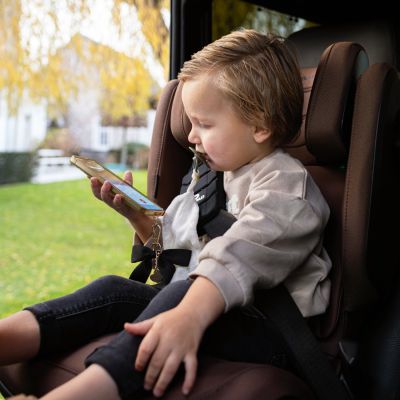 Dubatti by Britax Römer KIDFIX PRO Autostoel - Walnut Brown