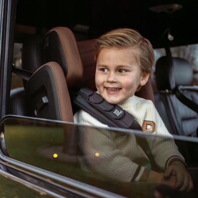 Dubatti by Britax Römer KIDFIX PRO Autostoel - Walnut Brown