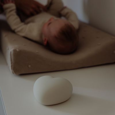 Flow Amsterdam Nursing Light Ruby - Warm Grey Flow Amsterdam Nursing Light Ruby - Warm Grey