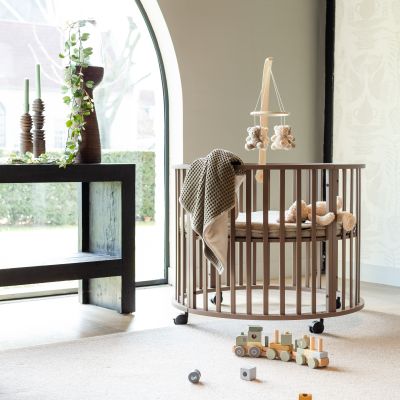Europe Baby Box Circa - Chestnut