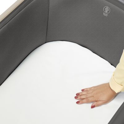 Maxi-Cosi Bedside Sleeper Iora Beyond Graphite
