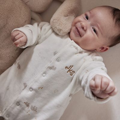 Noukie's B&M Pyjama – Maat 50 – Fluweel – Bali en Moka Noukie's B&M Pyjama – Maat 50 – Fluweel – Bali en Moka
