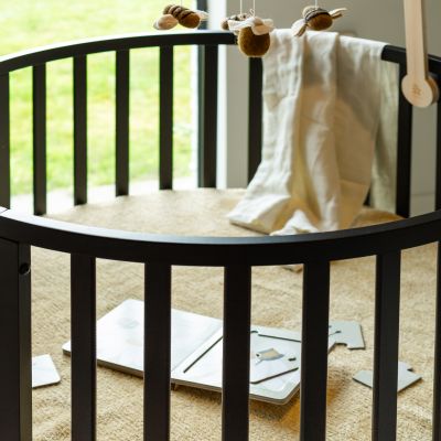 Puck Ronde Park - Zwart - Inclusief Matras Puck Ronde Park - Zwart - Inclusief Matras