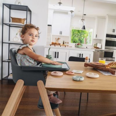 UPPAbaby Kinderstoel Ciro Jake Charcoal / Antraciet UPPAbaby Kinderstoel Ciro Jake Charcoal / Antraciet